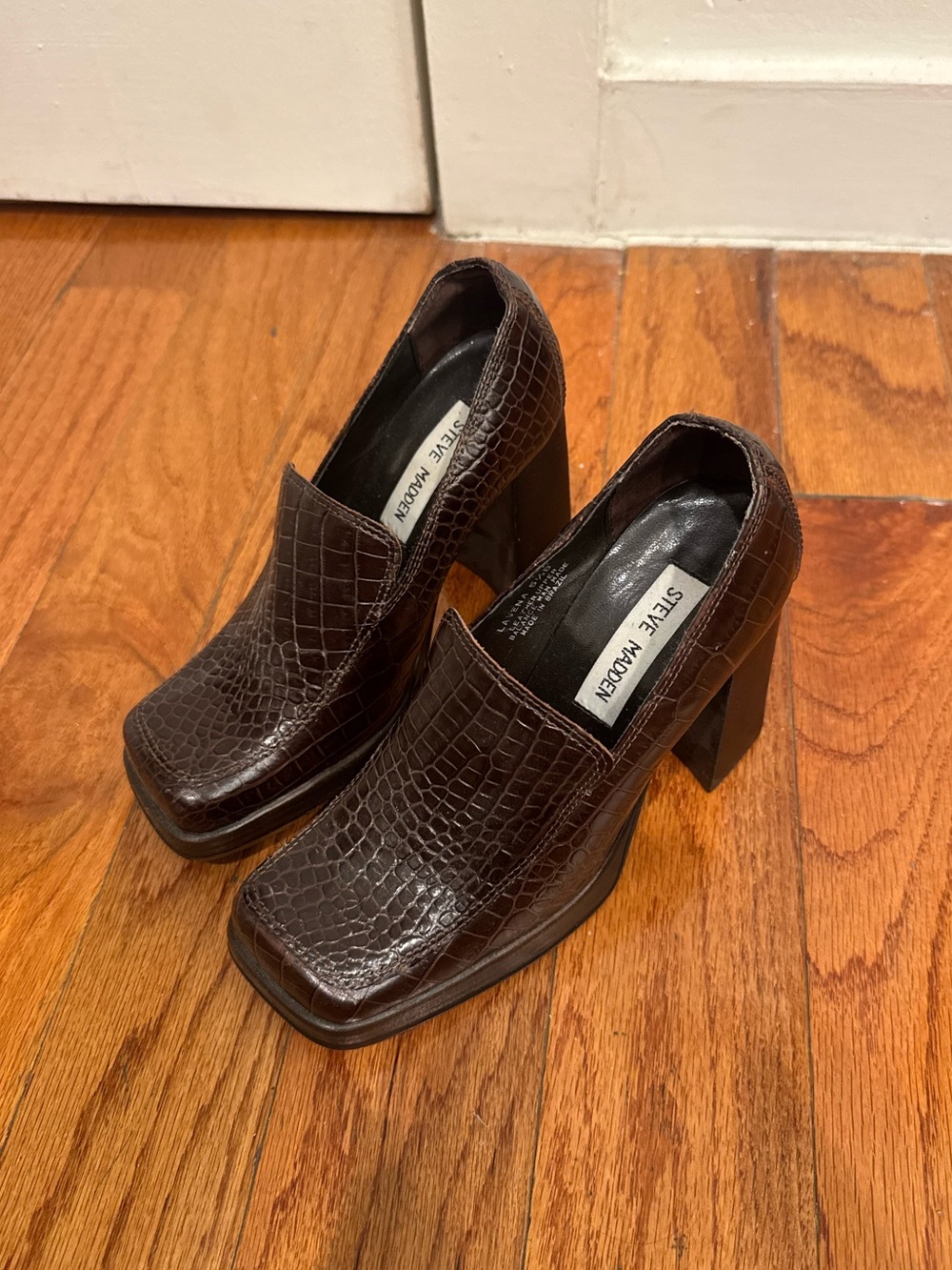 Vintage Steve Madden 90s Brown Platform Oxford Heels - Picture 2 of 9